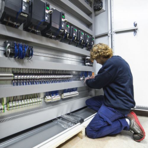 Instalaciones eléctricas industriales y comerciales